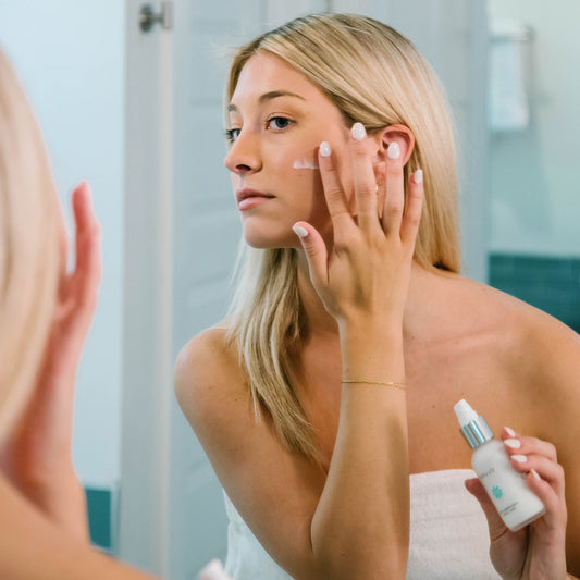 Olura Customizable Treatment Serum with Brightening and Hydrating Boosters - Natural-Beautique